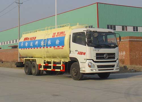 程力威牌CLQ5250GFL4D型低密度粉粒物料運輸車 